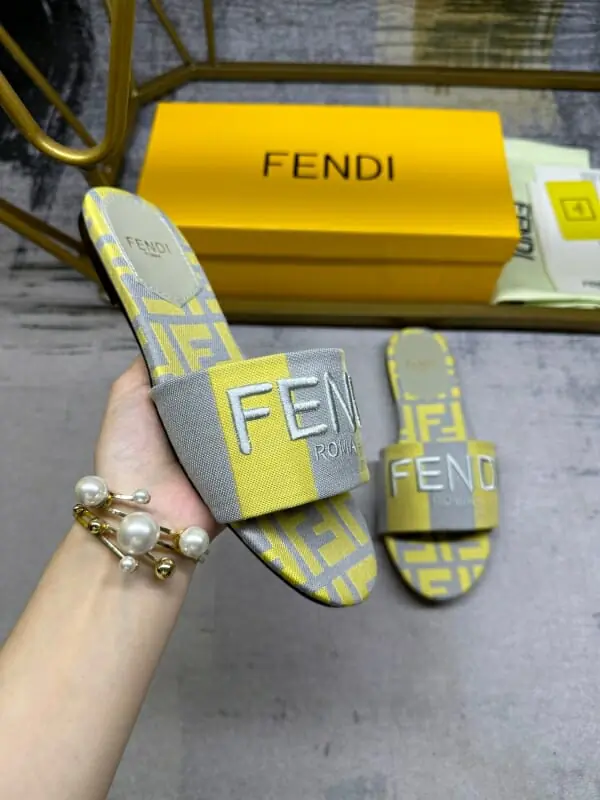 fendi chaussons pour femme s_12100352